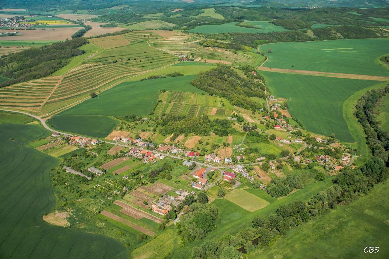 Titulná stránka Oficiálné stránky obce Záhorce